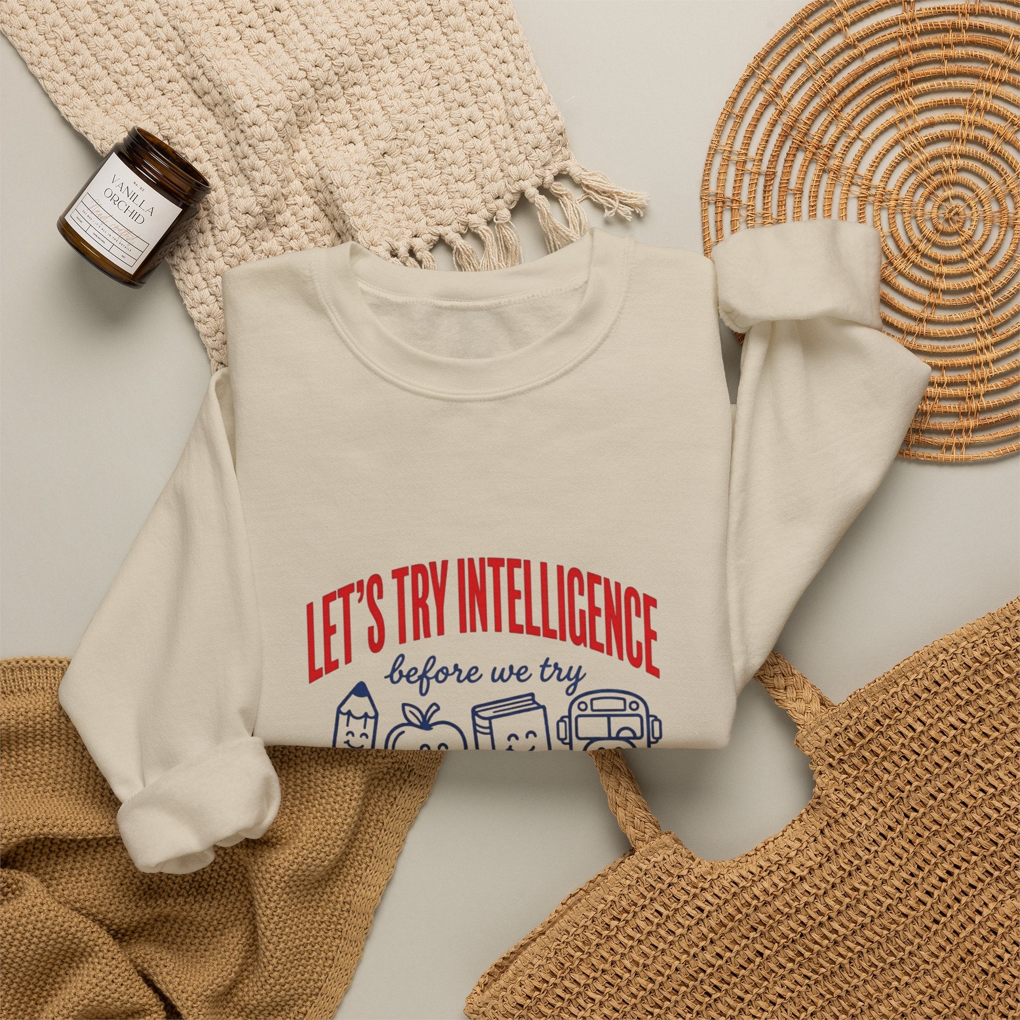 School try intelligence Unisex Heavy Blend™ Crewneck Sweatshirt